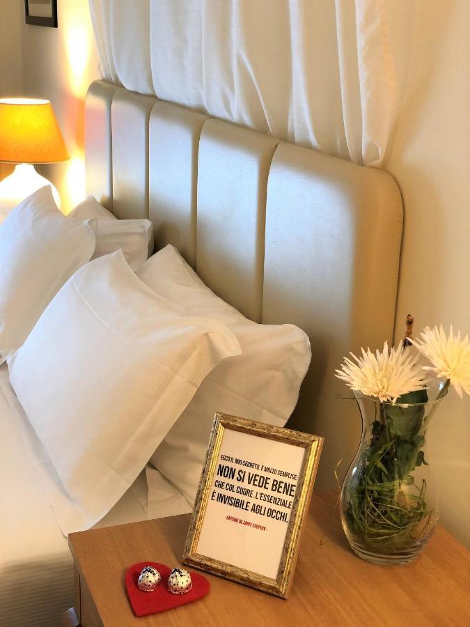 Erbavoglio Hotel Rimini Bagian luar foto