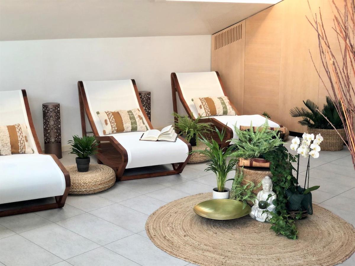 Erbavoglio Hotel Rimini Bagian luar foto